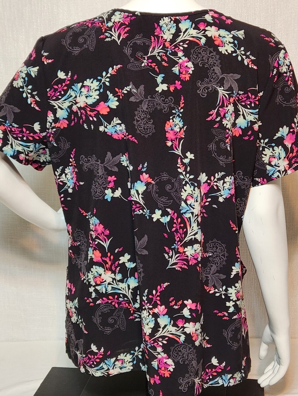 Scrubs Top Floral Xtra Large Lightweight XL - Picture 4 of 6